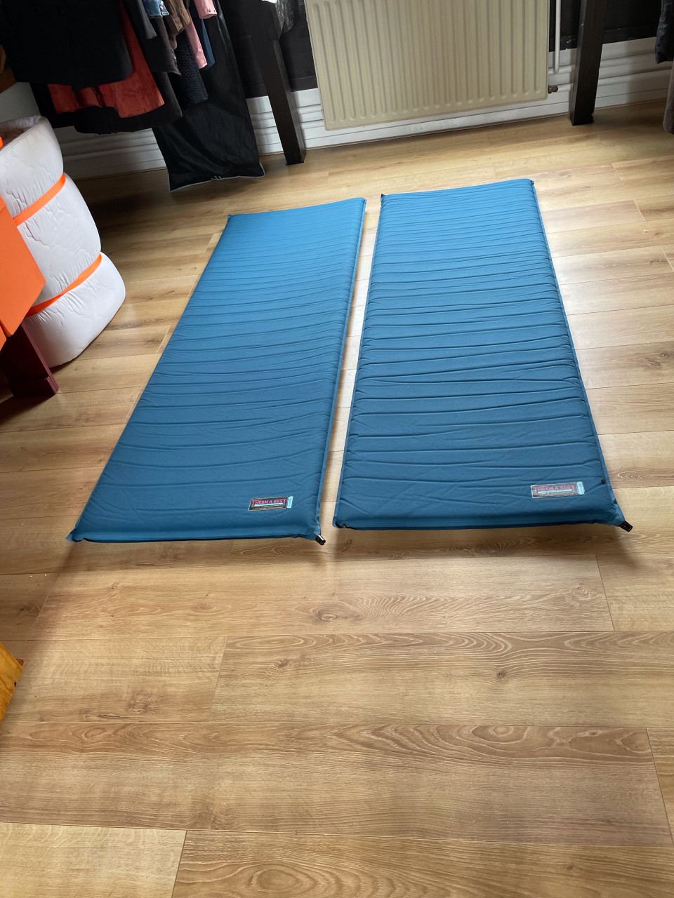Twee slaapmatten Therm A Rest 1,90 x 0,65