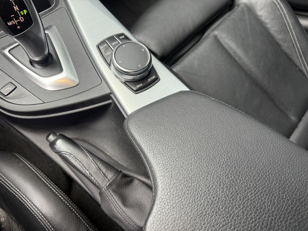 BMW 3-serie touring 318i automaat high executive m sport edition