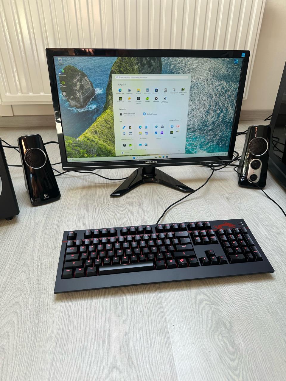 CompleteSet/GamingPC/AMD Ryzen5/16GBram/Windows11/