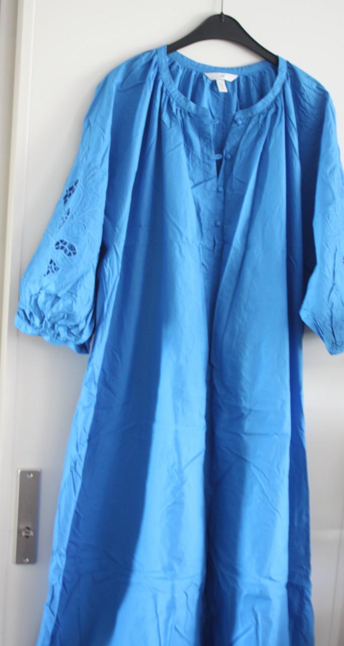 Blauwe jurk met bewerkte mouwen  maat xl