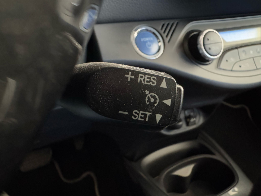 Toyota Yaris 1.5 hybrid y20 exclusive edition