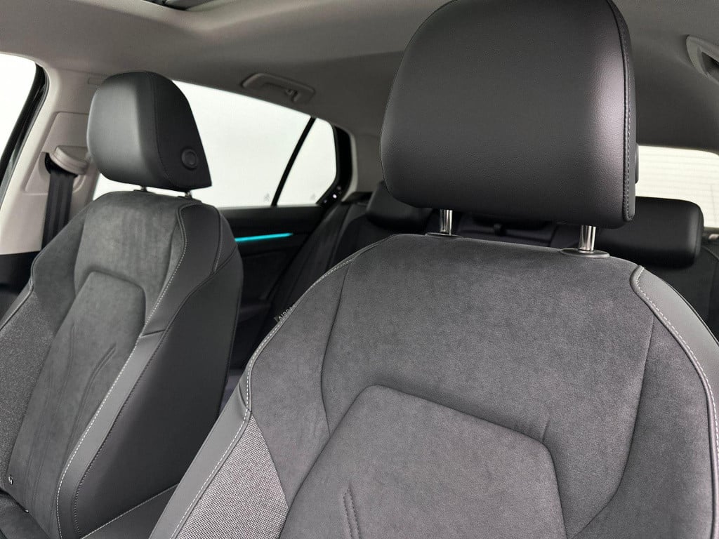 Volkswagen Golf style edition 1.5 ehybrid 150 kw / 204 pk hatchbac