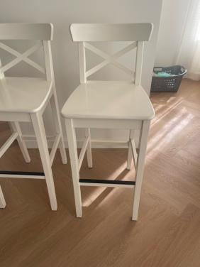 2 stuks IKEA barkrukken