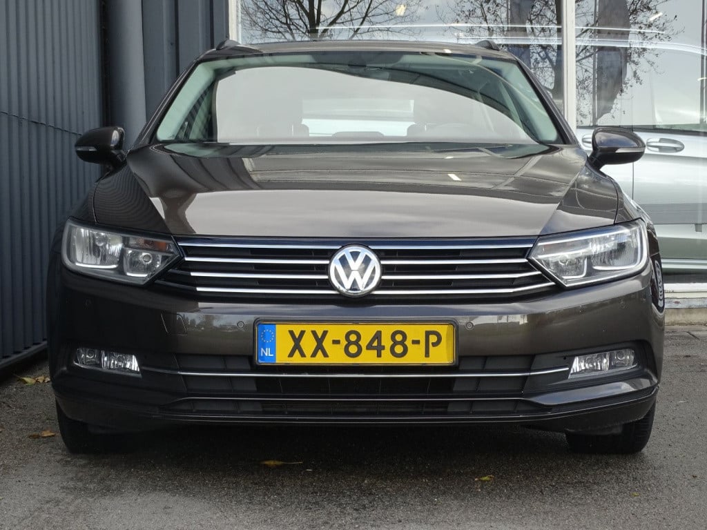 Volkswagen Passat variant 1.4 tsi act highline business automaat | pano | c
