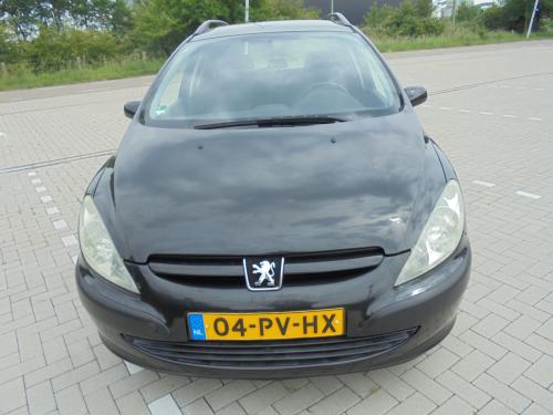 307 1.4 I  - 16V Break uit het bouwjaar 2005 met Apk en N.A.P