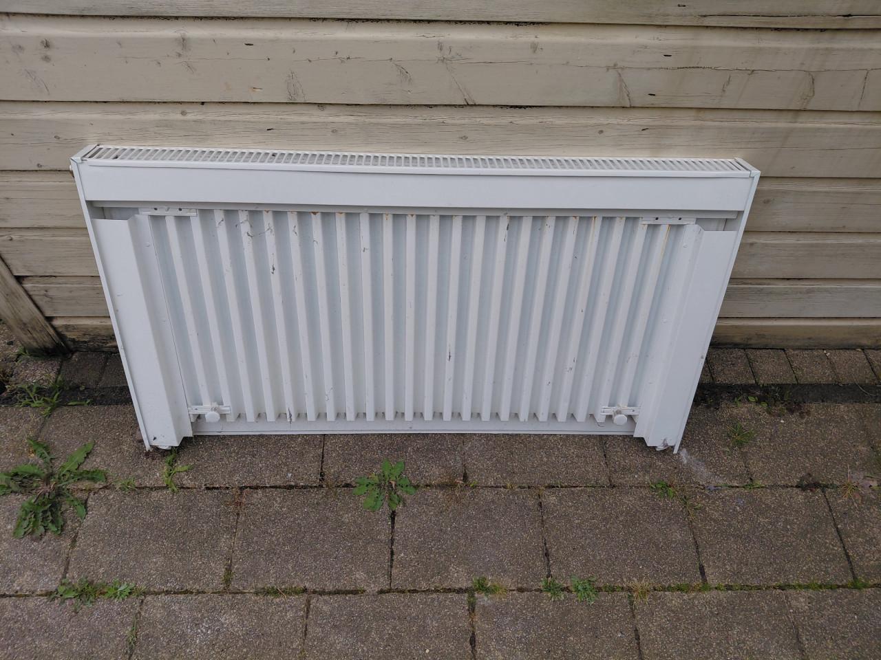 Cv Radiator 108 x 60 x 7 cm