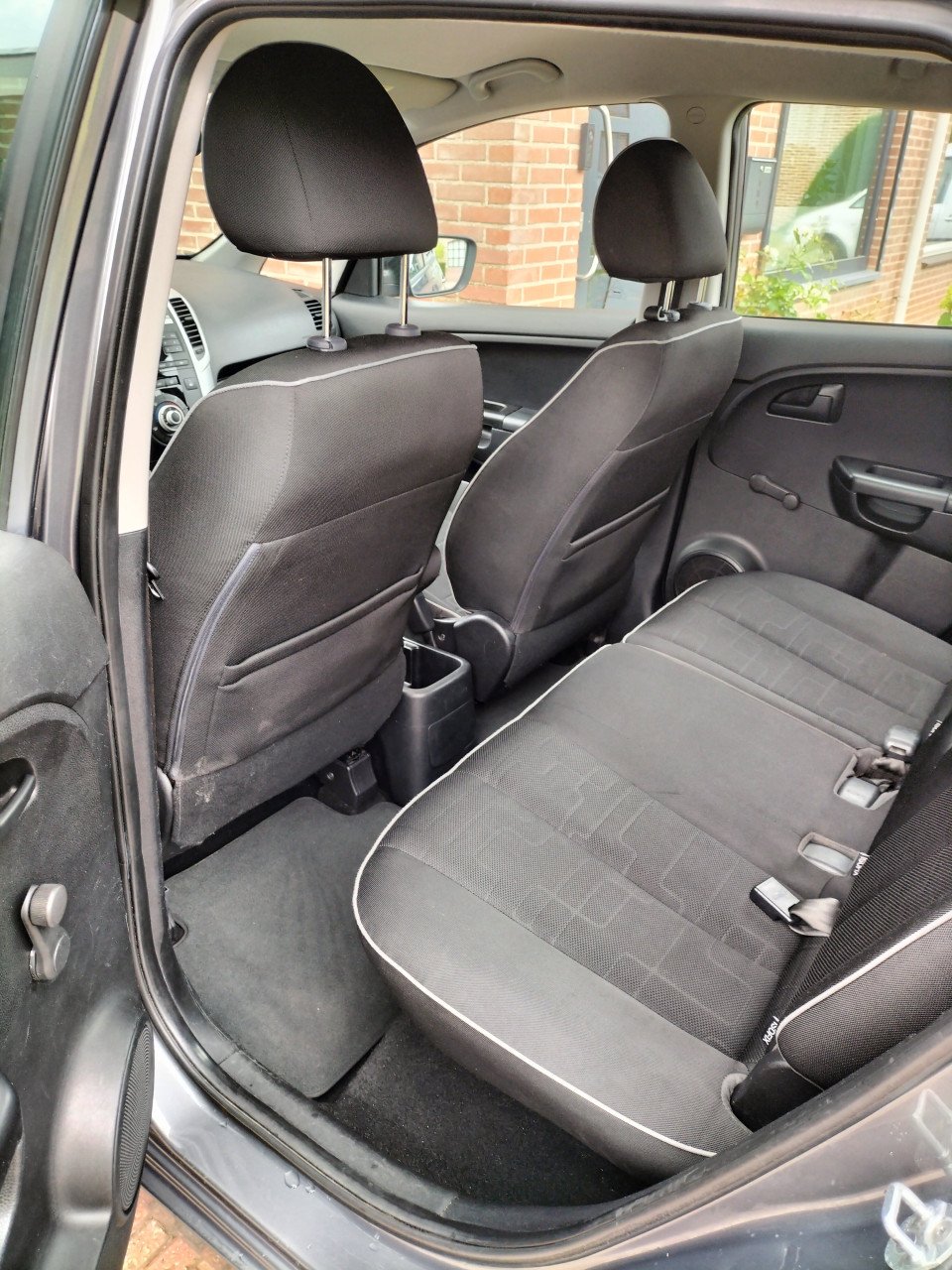 TE KOOP: KIA VENGA 1.4