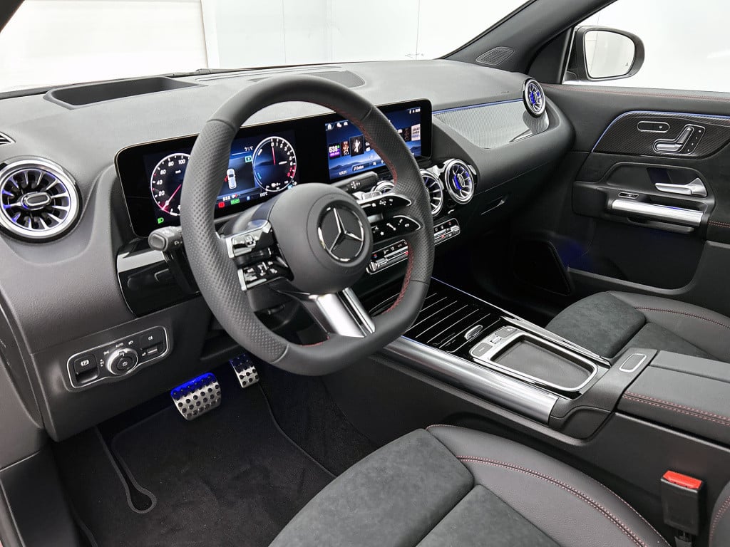 Mercedes-Benz Gla-klasse 250 e business solution amg | premium plus pakket 
