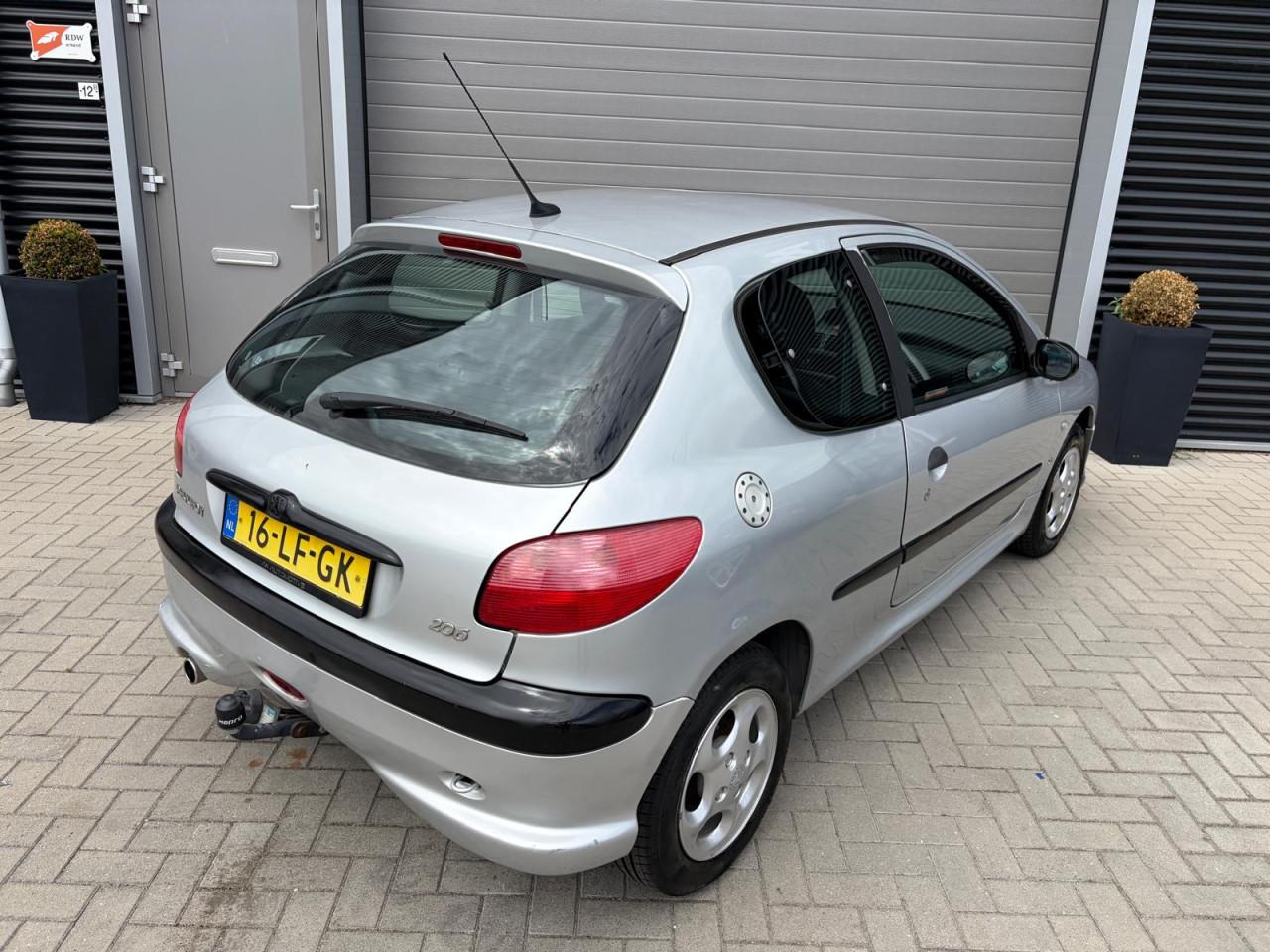 Peugeot 206 - 1.4 XS/Inruilkoopje/APK tot december 2026/Beginnersauto/