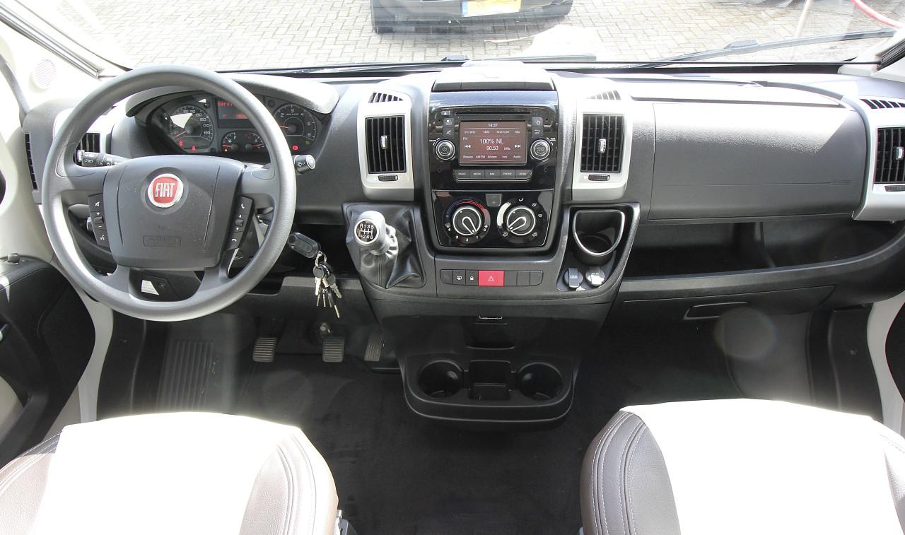 Chausson Welcome 727GA(Lengtebedden, Nieuwstaat, Eerste eigenaar!!!)