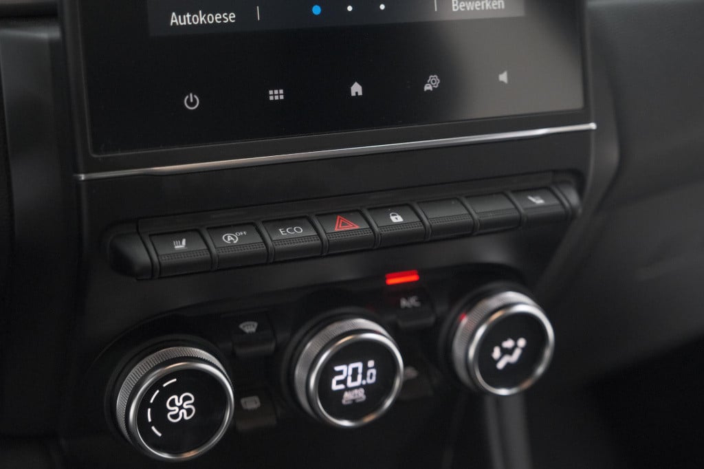 Renault Captur tce 130 intens | camera | stoelverwarming | apple carplay | 