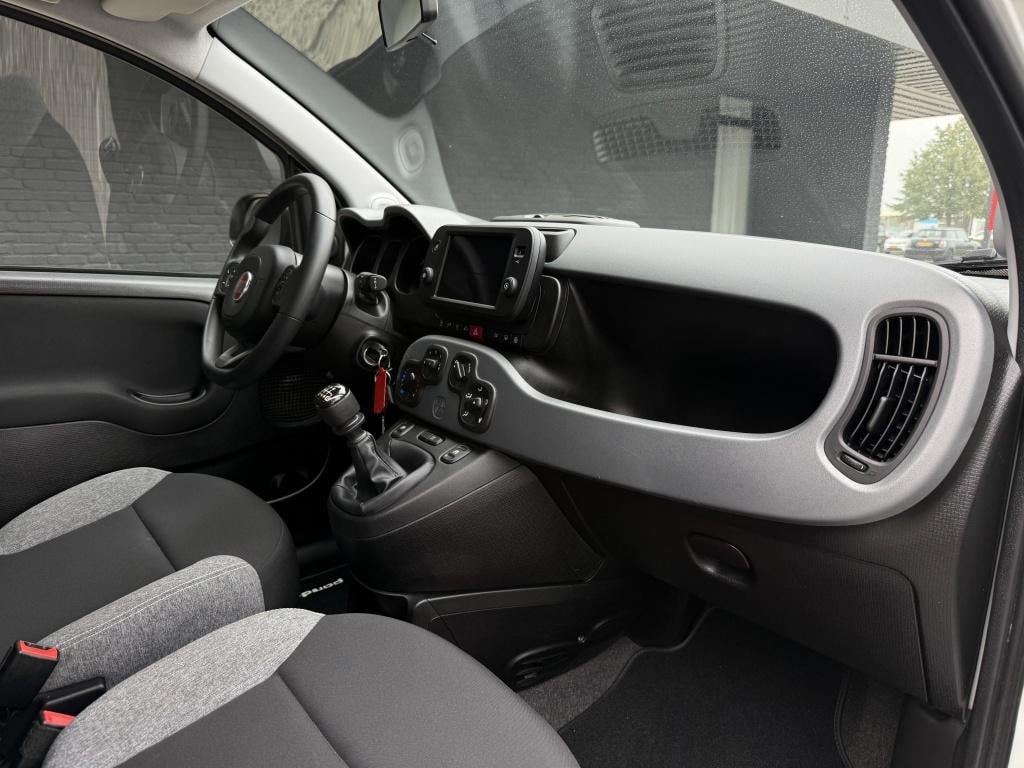 Fiat Panda 1.0 hybrid city life - carplay - android auto -