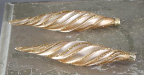 Set van 2 glazen kerstbal pegels