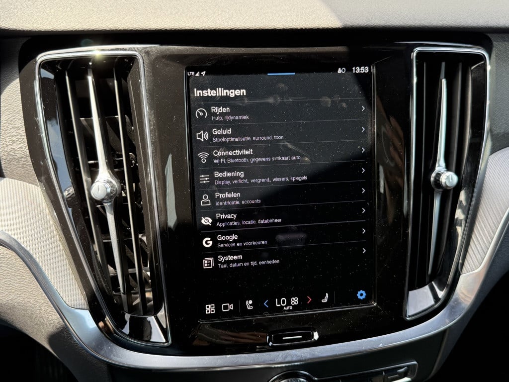 Volvo V60 t6 398pk recharge plus dark| panodak| adap.cruise| trekhaak| cam
