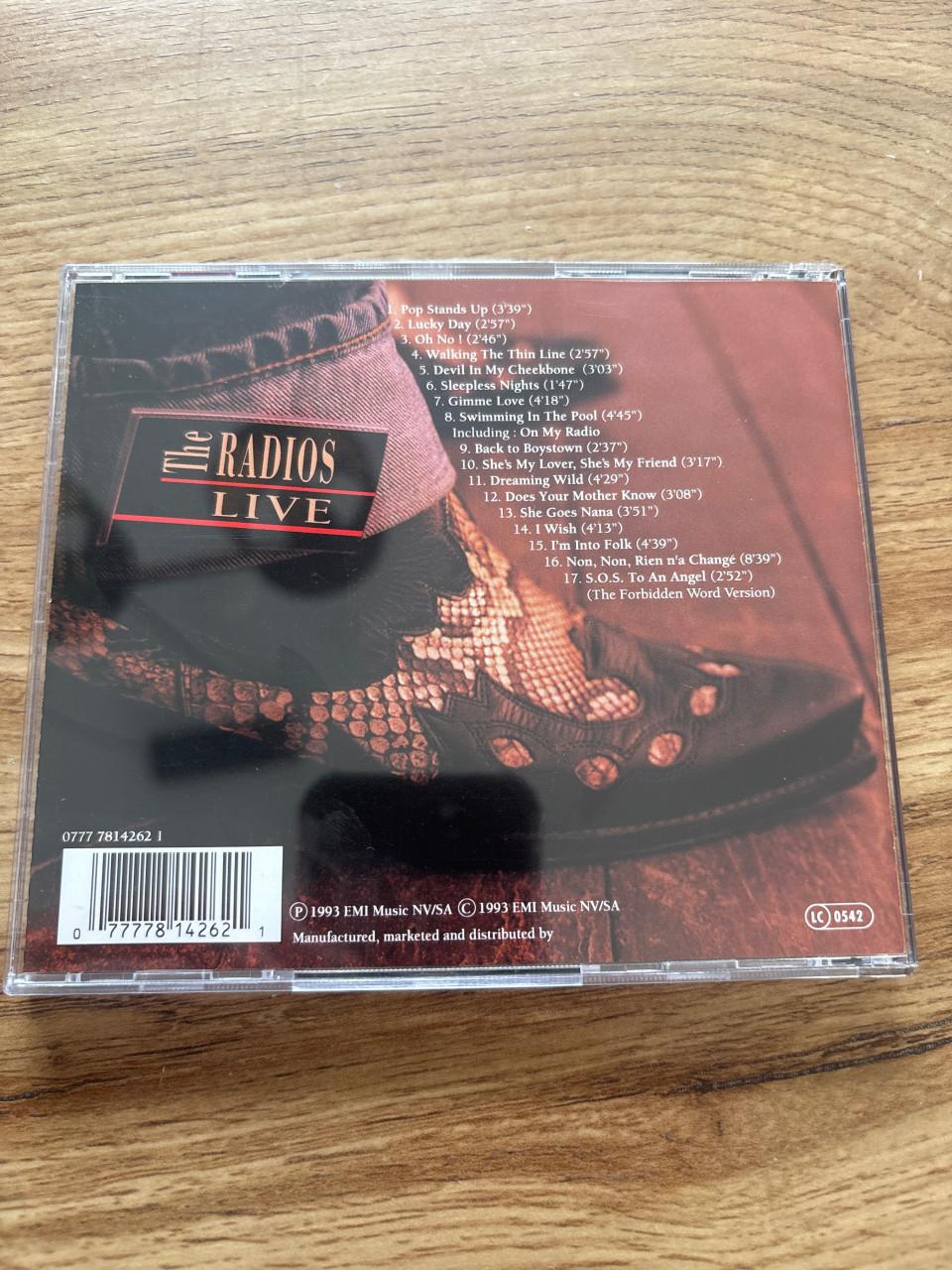 The Radios - Live