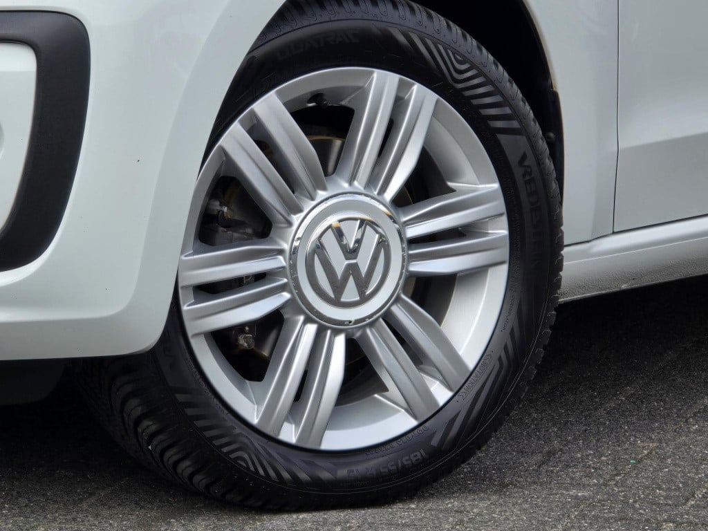 Volkswagen UP! 1.0 bmt high up!