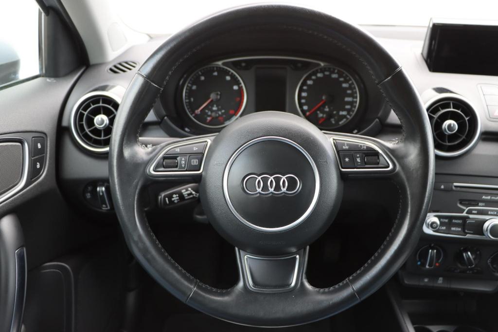Audi A1 Sportback 1.0 tfsi adrenalin 95pk