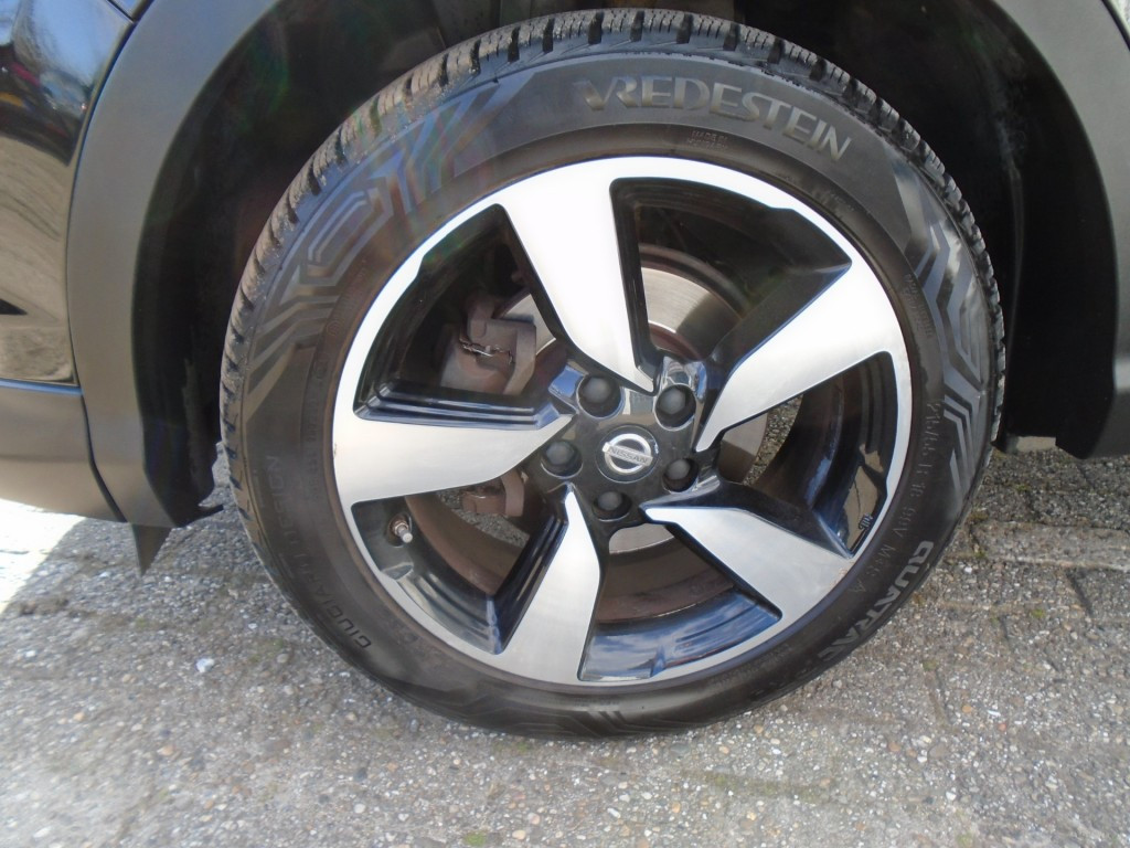 Nissan Qashqai 1.2 n-connecta
