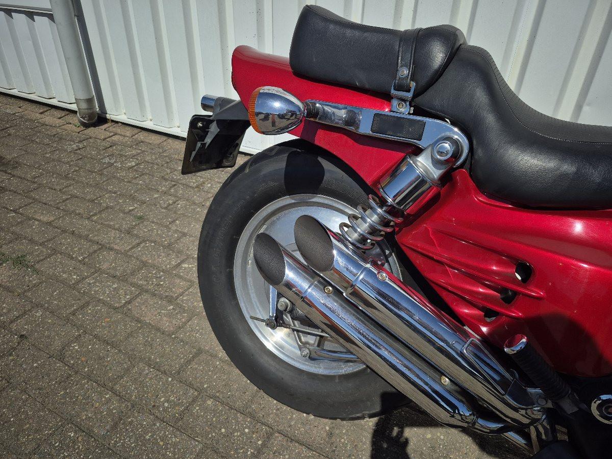 Honda Supermagna VF700c, stoere chopper