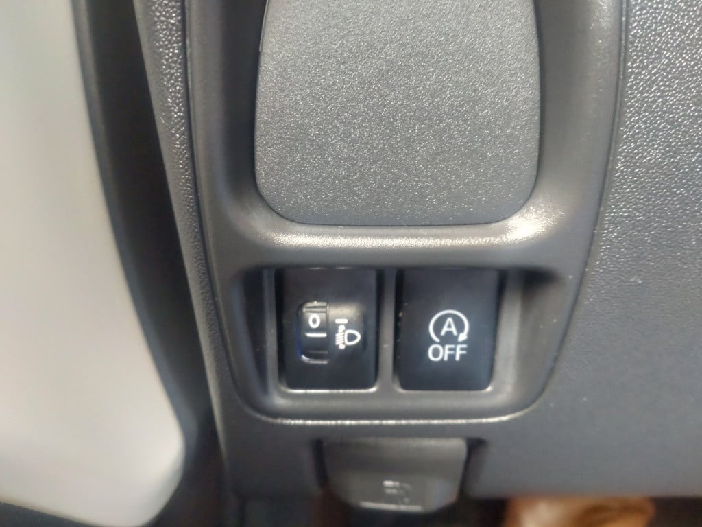 Peugeot 108 1.0 e-vti blue lion