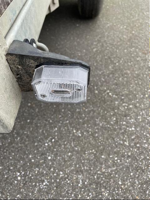 Aanhanger, enkelasser