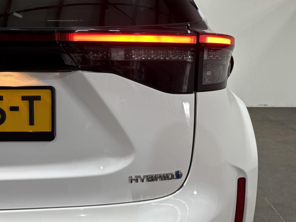 Toyota Yaris Cross 1.5 hybrid executive | 360 camera | bsm | stoelverwarmin
