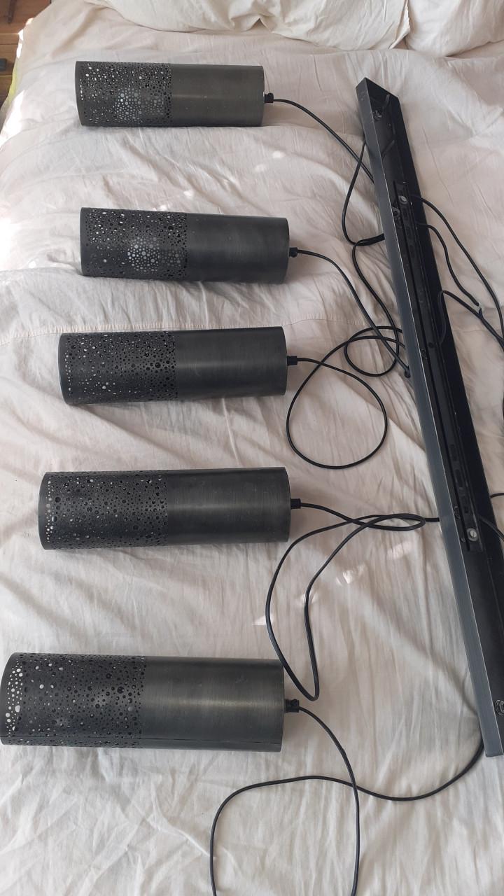 2 x HANGLAMPEN...elke met ..5 kelken & Buro-lampen