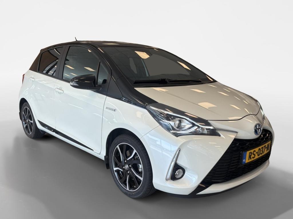 Toyota Yaris 1.5 hybrid bi-tone
