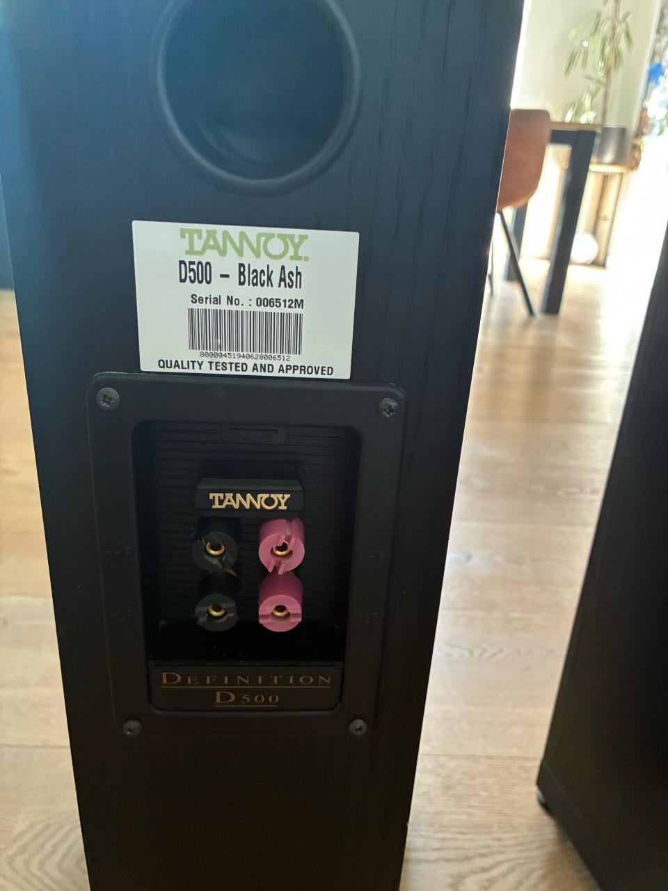 Tannoy Definition D500 speakers Black Ash met grilles