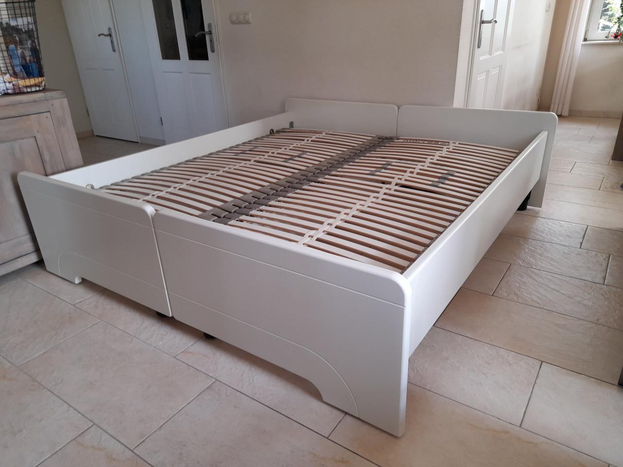 2 x 90 x 200  Deelbaar bed (in goede nette staat )