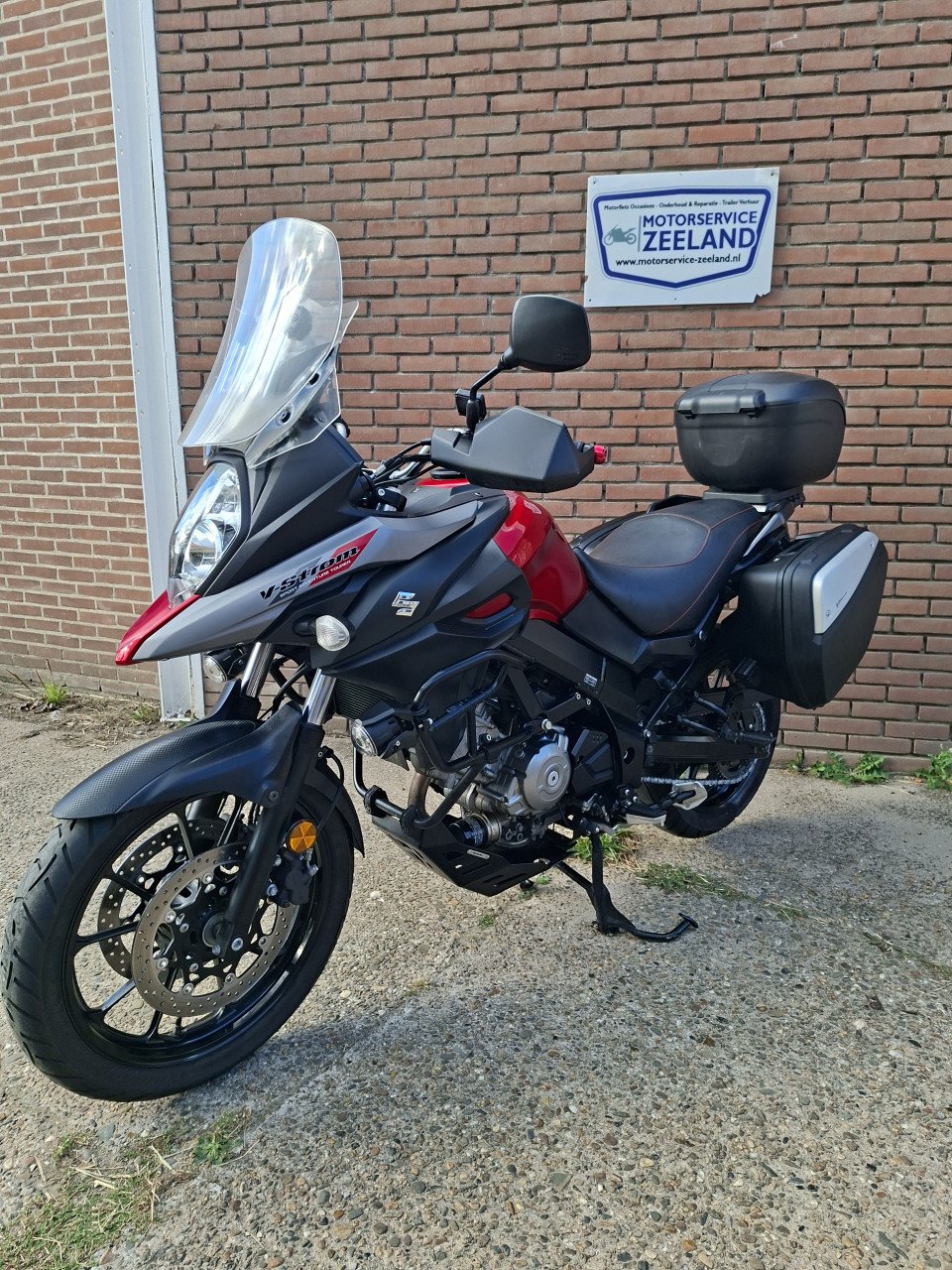Suzuki DL 650 V-Strom (Bomvol opties!)