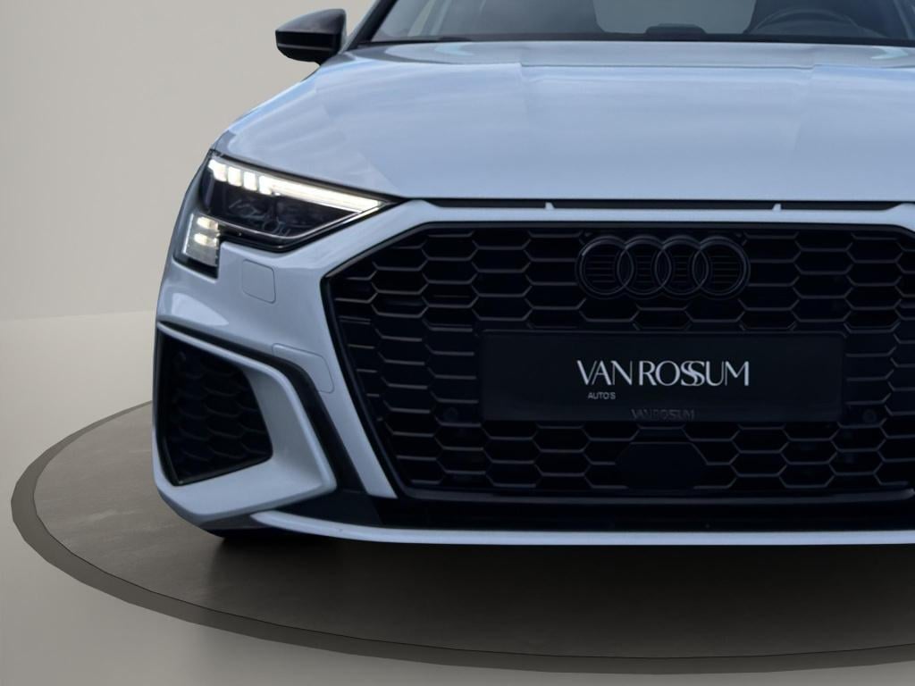 Audi A3 sportback 40 tfsi e s-line pano b&o camera head up