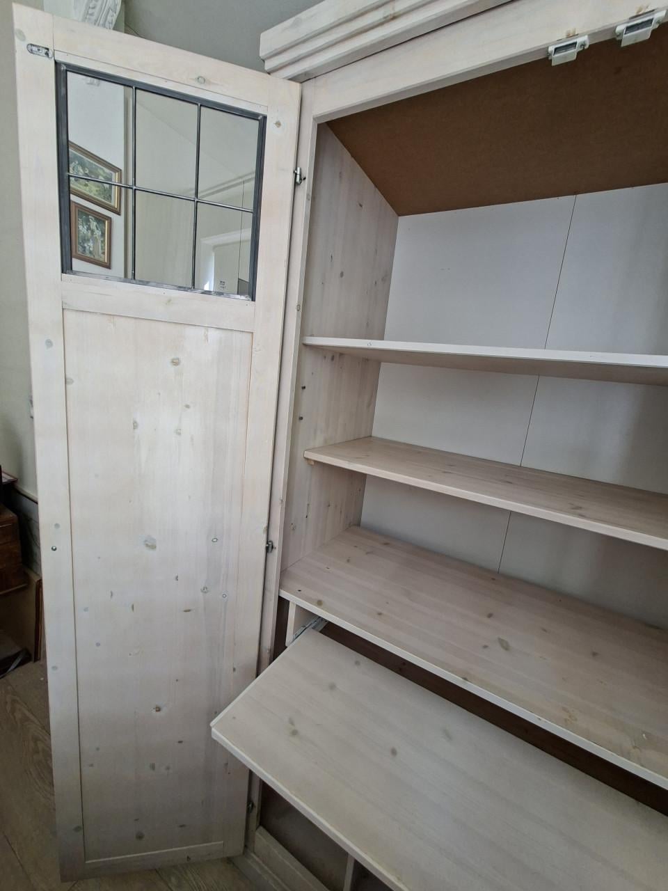 Hoge kast