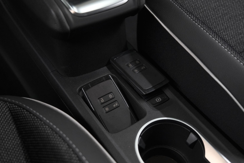 Renault Captur mild hybrid 140 edc techno | pack winter | camera | navigati