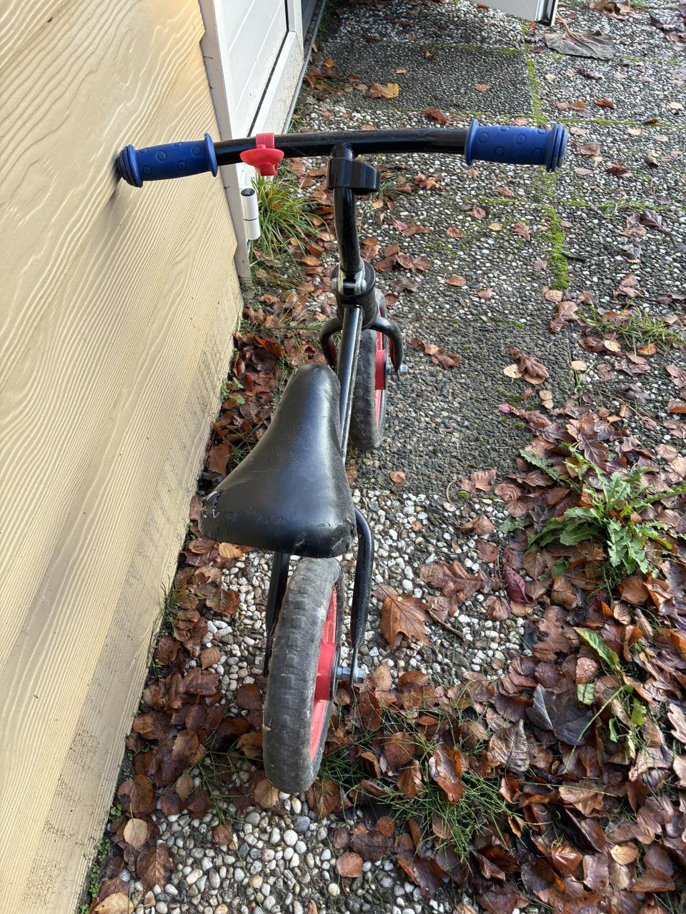 Heerlijk loopfietsje