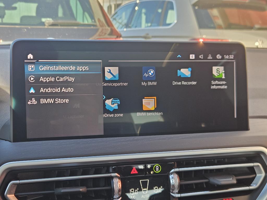 BMW X3 xdrive30e m-sport | pano | acc | camera