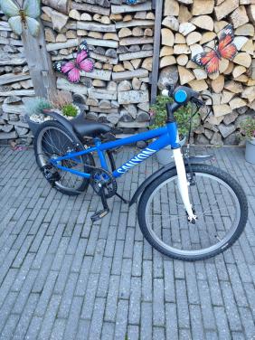 20 inch stoere mountainbike met Canyon stickers