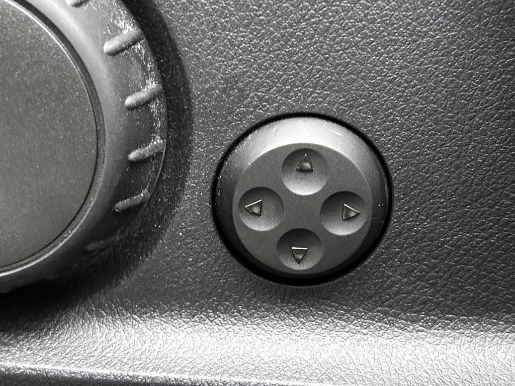 Mercedes-Benz Eqa 250 business solution luxury 67 kwh ledkoplampen | parkee