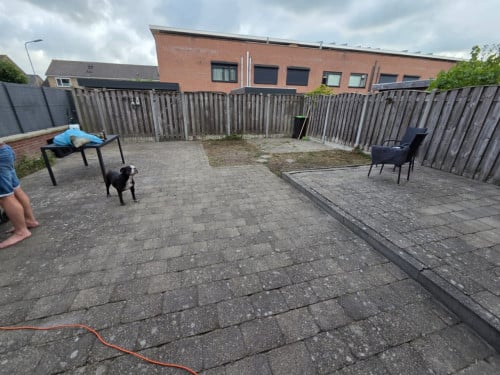 Tuintegels gratis af te halen.