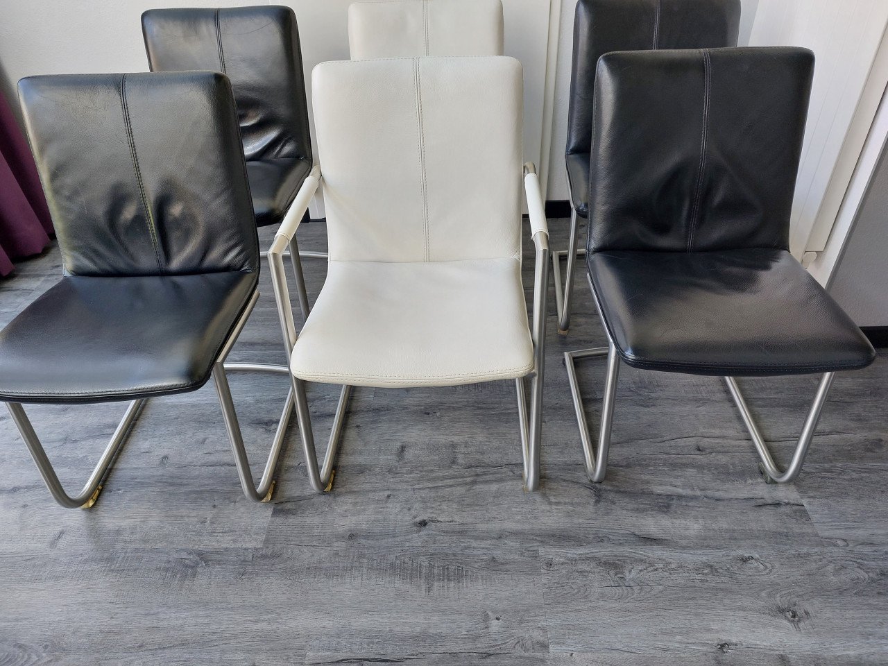 6 LEREN EETKAMERSTOELEN.