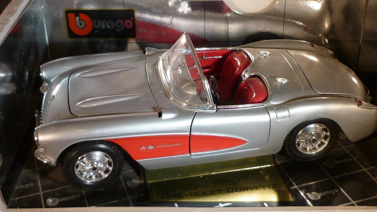 Diverse modelauto's o.a. Citroën, Jaguar, Mercedes, BMW, Ferrari en meer.