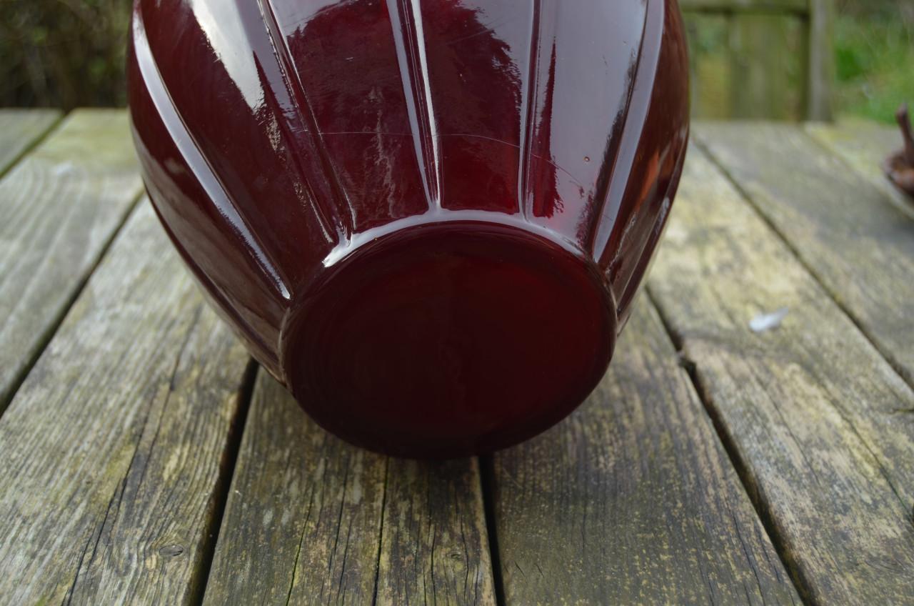 Fraaie grote rode glazen vaas Frans, Art Deco (?)