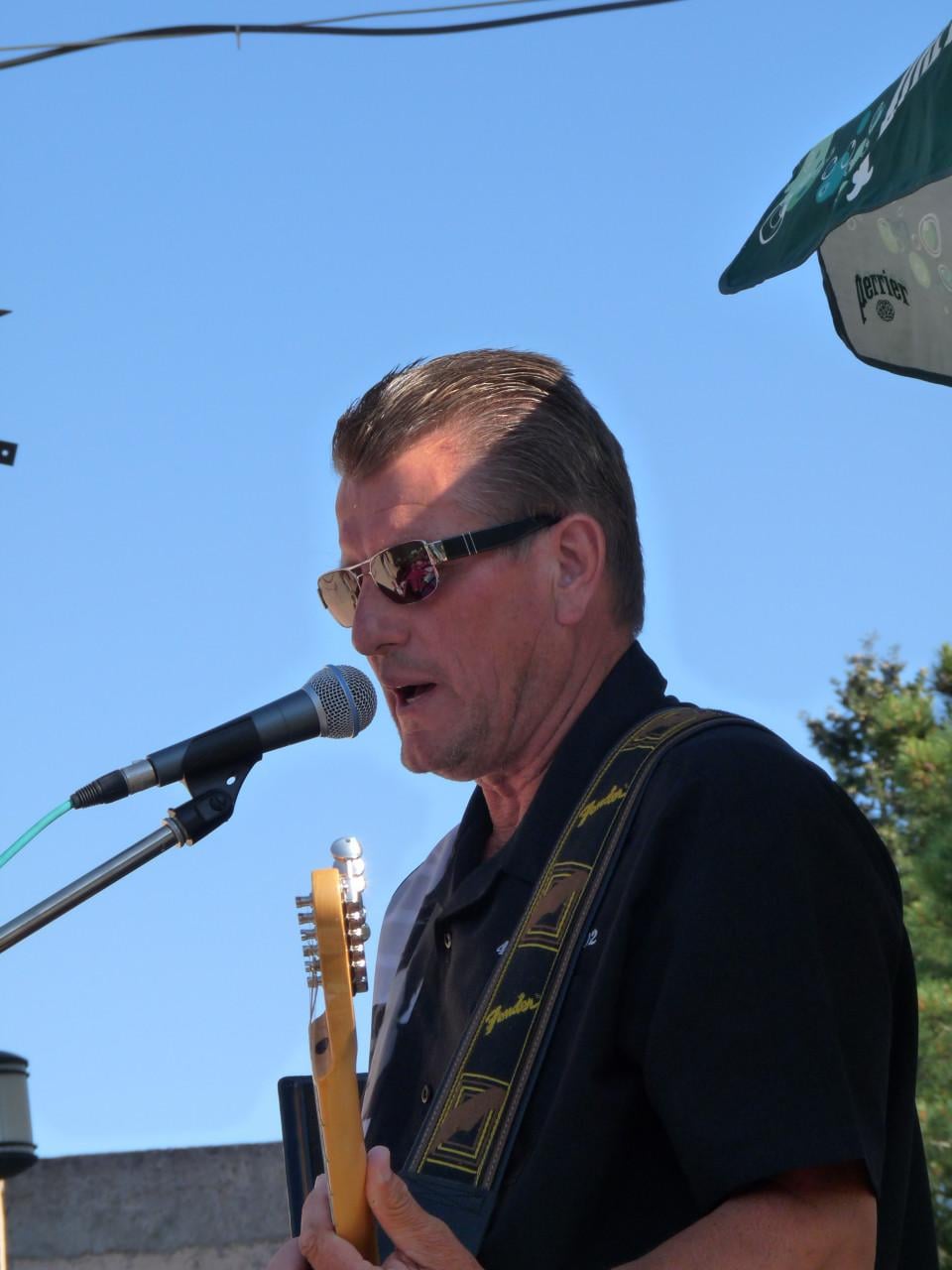 *** SWEET MEMORIES ***  lekkere live muziek