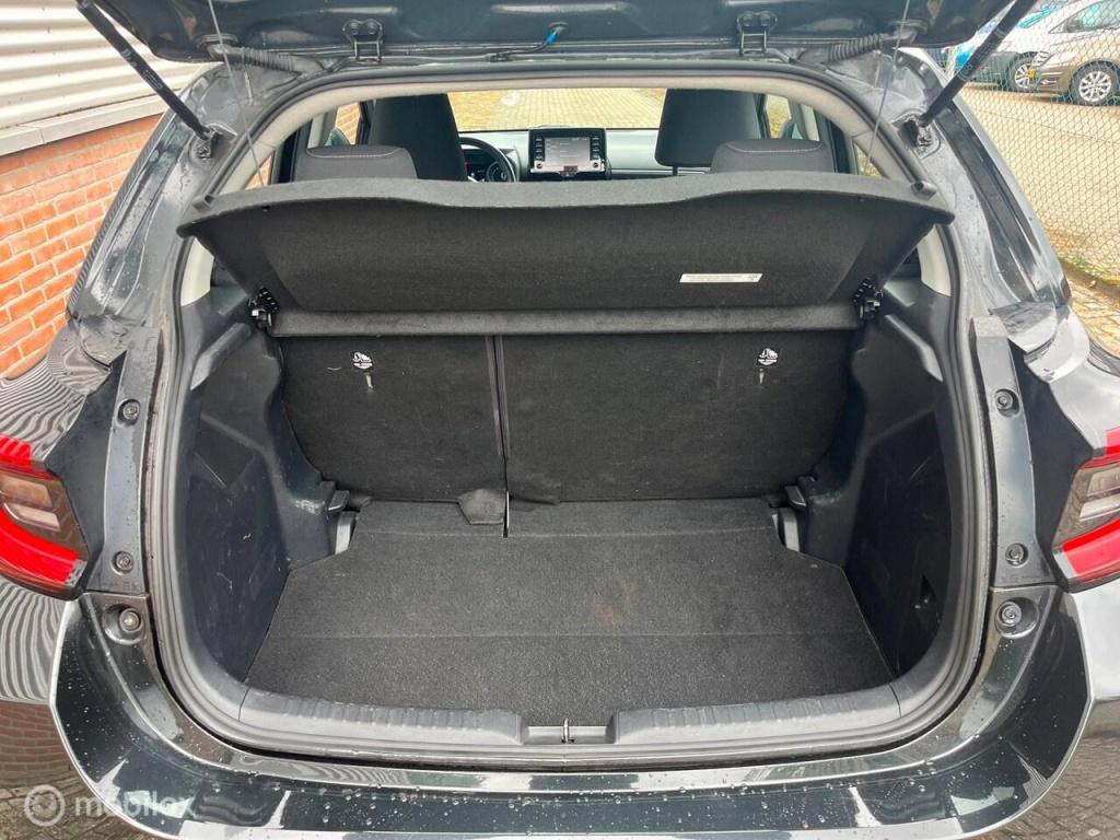 Toyota Yaris 1.5 hybrid dynamic | orig. nl | 1e eig. | btw