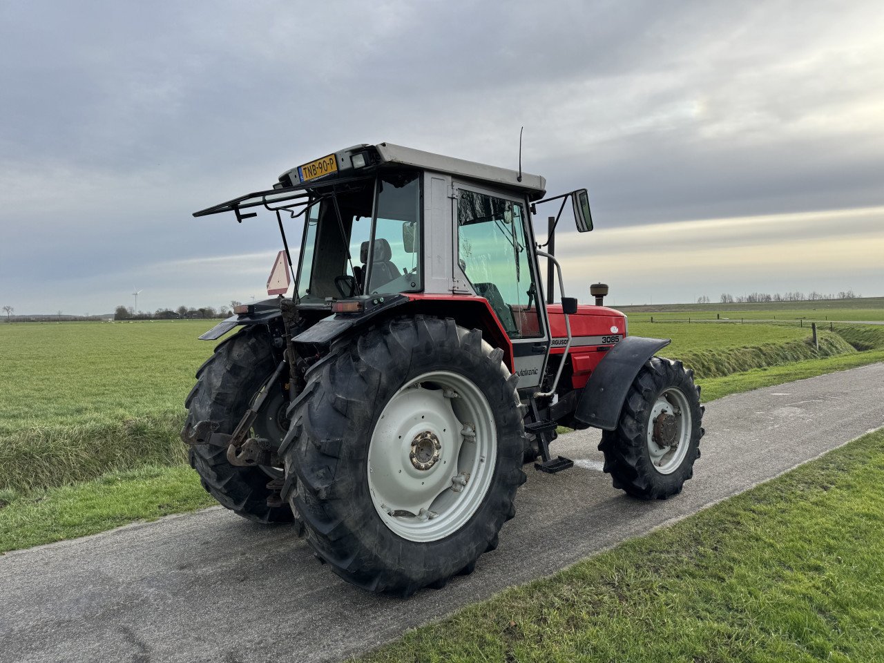 Massey Ferguson 3085