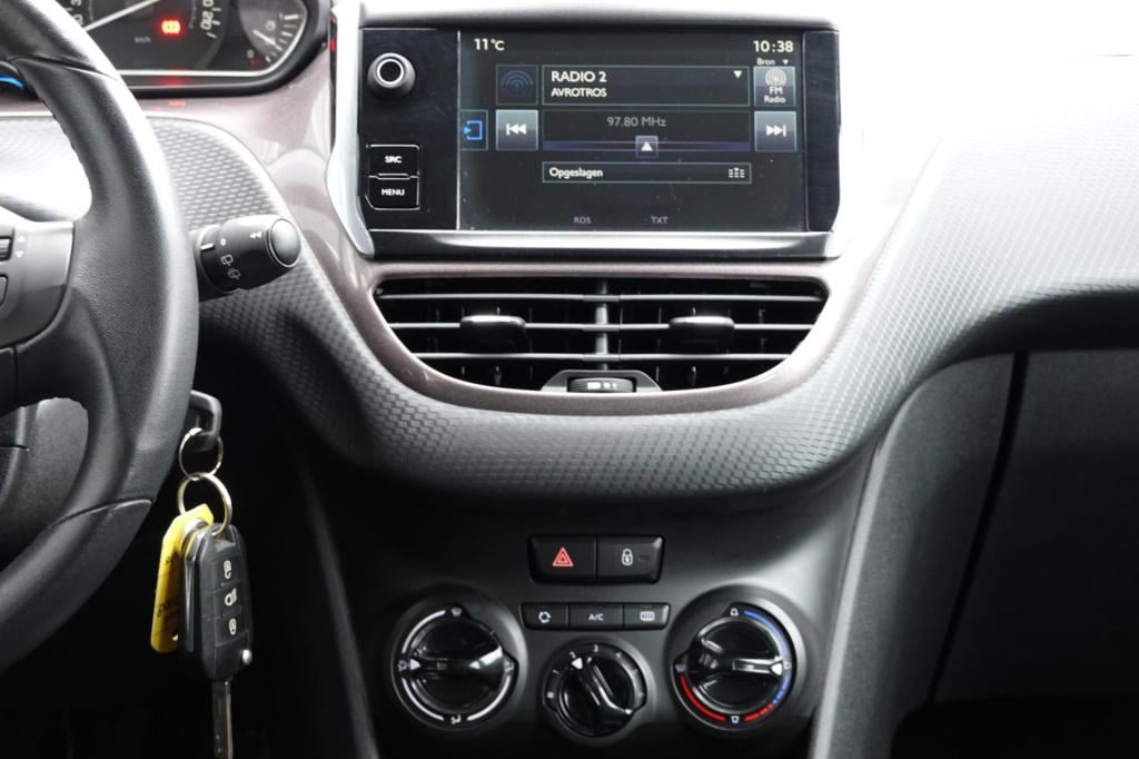 Peugeot 2008 1.6 vti active