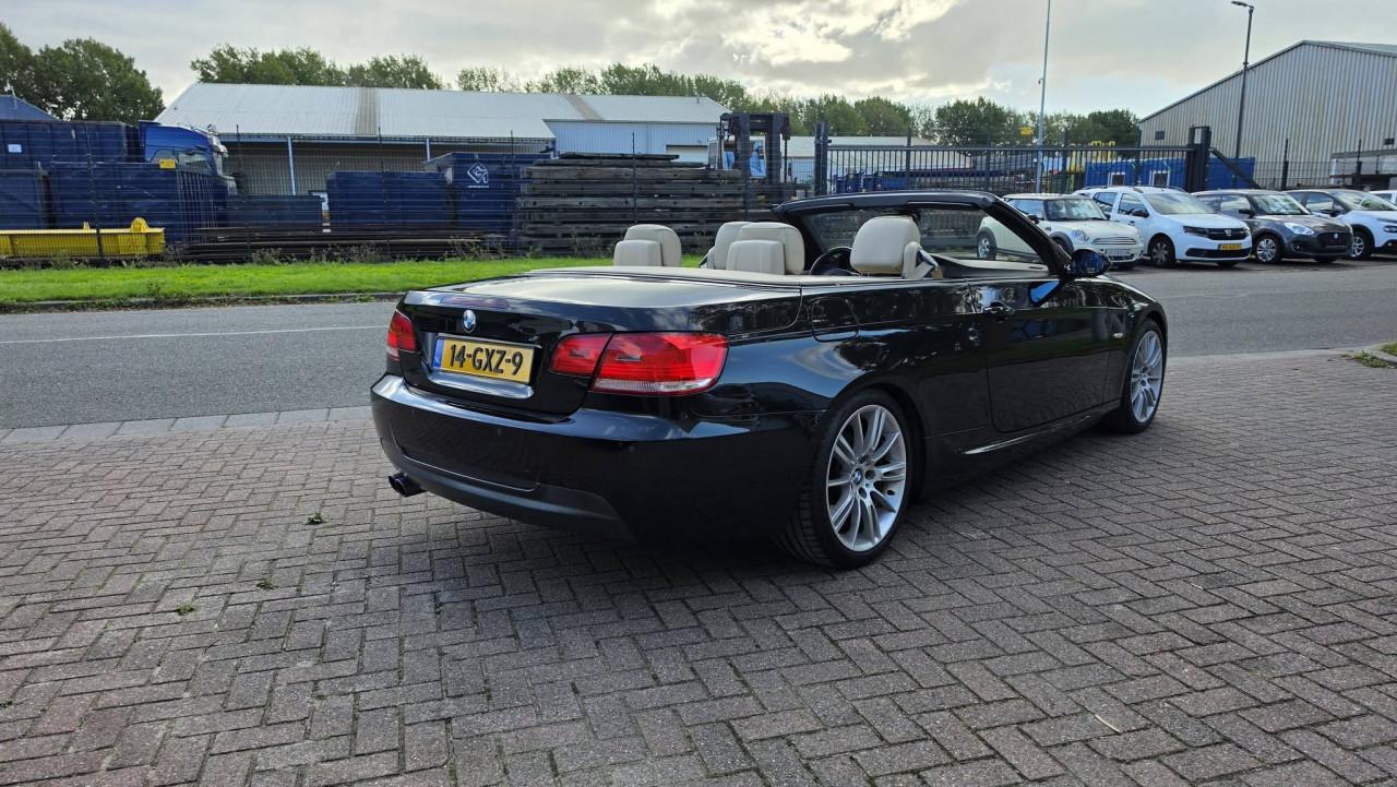 BMW 325i Cabriolet M-Pakket – Handgeschakeld – Youngtimer