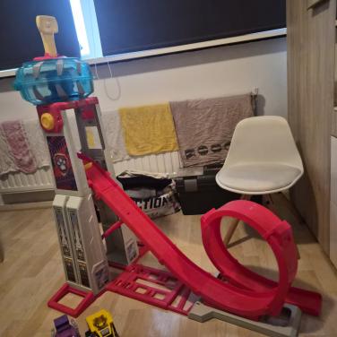 Paw patrol uitkijk met looping en auto's