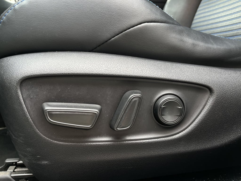 Toyota Rav4 2.5 hybrid bi-tone | navi | camera | stoel/stuurverw. | lmv
