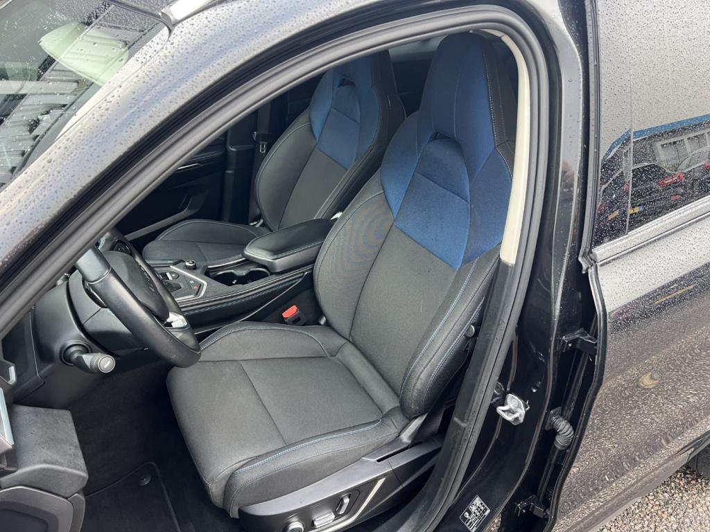 Lynk & Co 01 1.5 261pk plug in hybrid , pano dak , 360gr camera , adaptive 